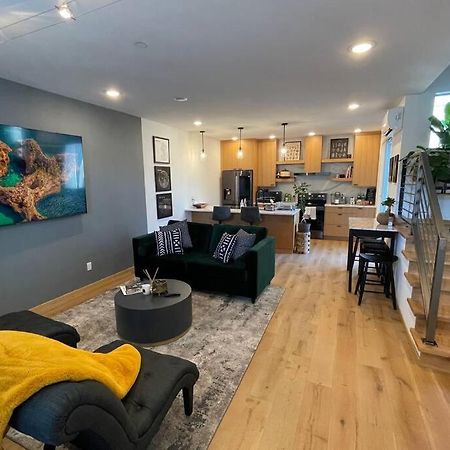 Cheerful New Modern Townhome Close To Downtown Seattle Exterior photo